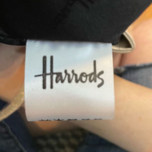 Harrods London Logo Embossed Tote Bag Pearl Cream Patent Leather Top Handle Shop - Picture 10 of 11